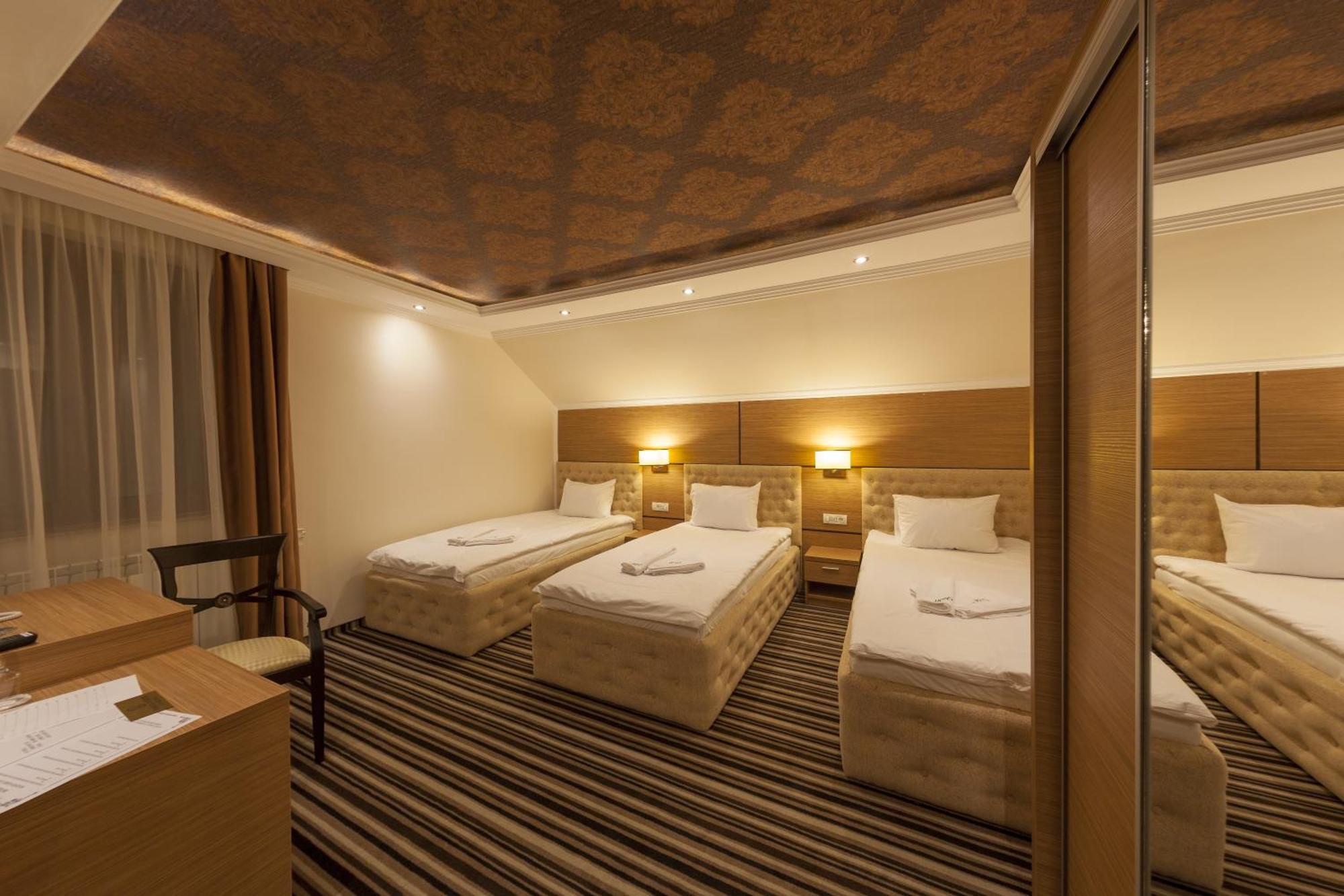 Allegria Hotel Alba Iulia Ruang foto