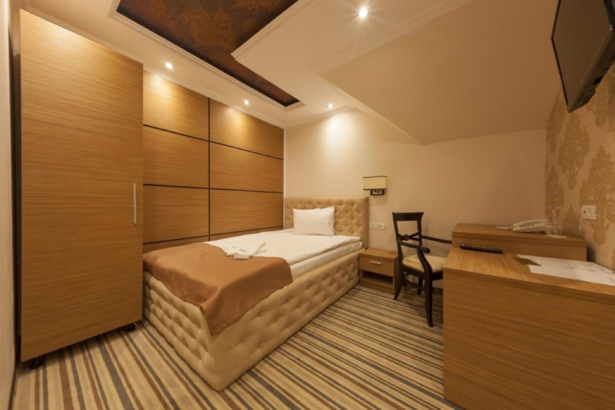 Allegria Hotel Alba Iulia Ruang foto