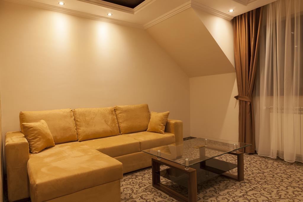 Allegria Hotel Alba Iulia Ruang foto