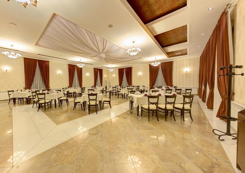 Allegria Hotel Alba Iulia Bagian luar foto