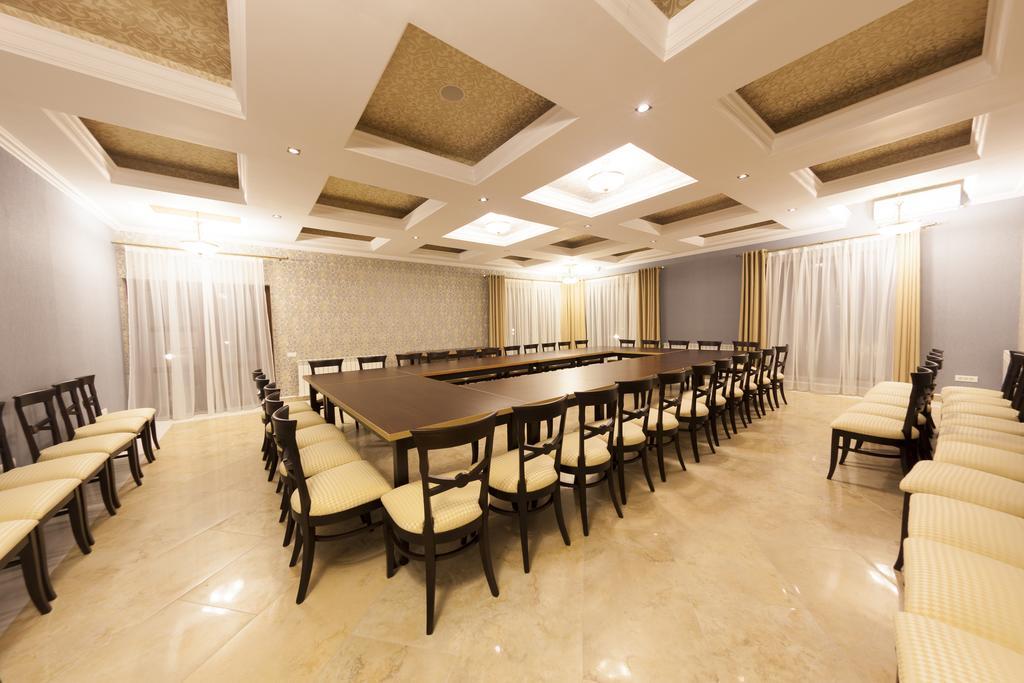 Allegria Hotel Alba Iulia Bagian luar foto