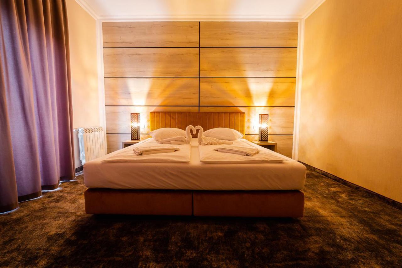 Allegria Hotel Alba Iulia Bagian luar foto