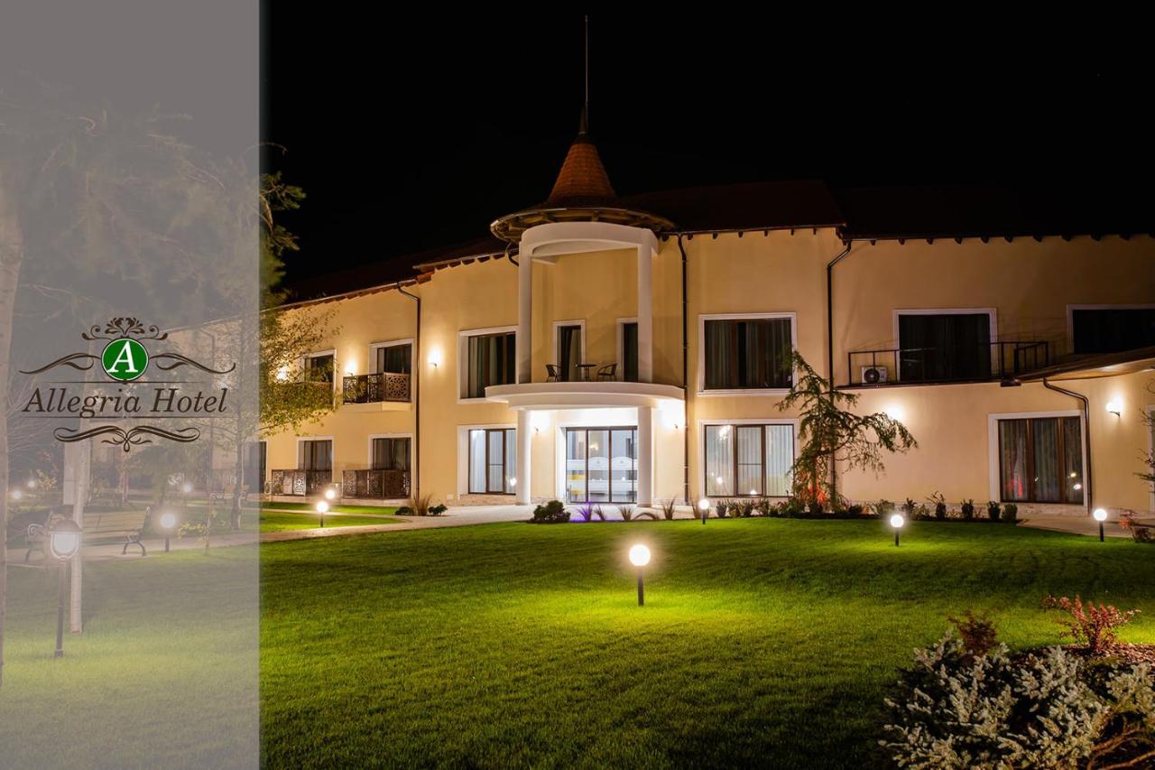 Allegria Hotel Alba Iulia Bagian luar foto