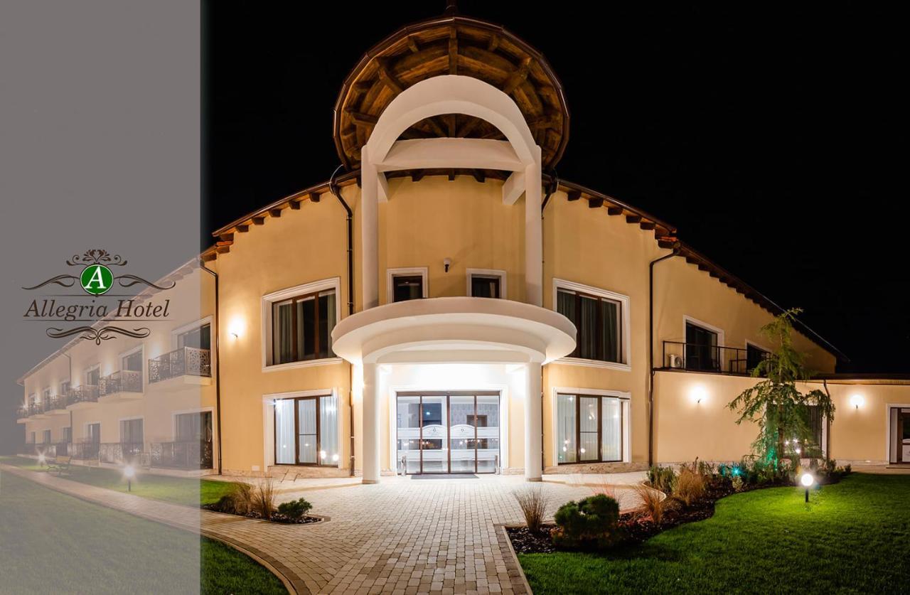 Allegria Hotel Alba Iulia Bagian luar foto